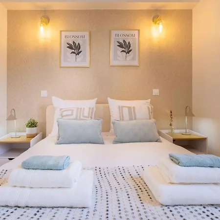 Apartment Chez Gaby Terrace Free Parking And Station Beauvais