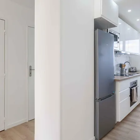 Chez Gaby Terrace Free Parking And Station Apartment