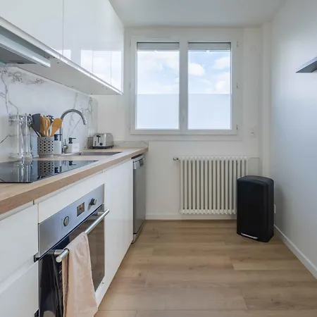 Apartment Chez Gaby Terrace Free Parking And Station